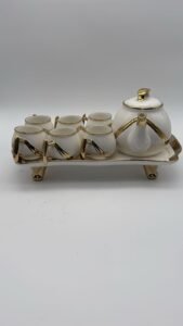 Set da Tè Bianco e Oro di Lusso – Set in Ceramica da 7 Pezzi con Vassoio